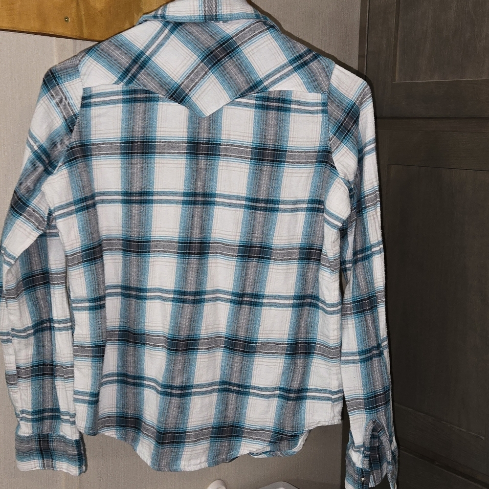 ###Wrangler Plaid Country Shirt - Picture 5 of 6